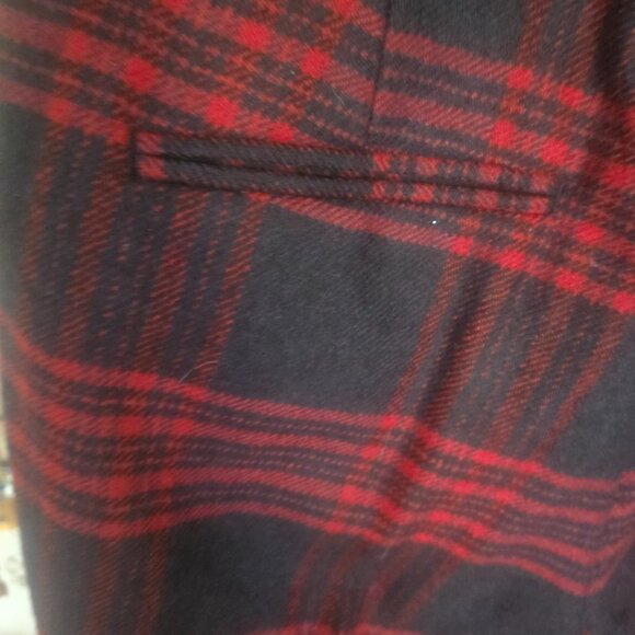 LL Bean wool blue and red blue tartan print career pants size 8P. - Picture 5 of 6